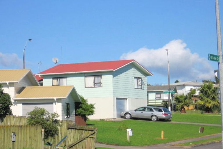 Photo of property in 66 Othello Drive, Clover Park, Auckland, 2023