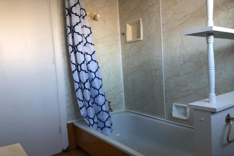 Photo of property in 47 Sawyers Arms Road, Northcote, Christchurch, 8052