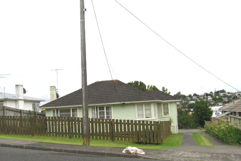Photo of property in 7 Raeben Avenue, Hillcrest, Auckland, 0627
