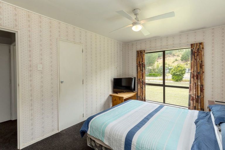 Photo of property in 16 Mclaughlin Drive, Tinui, Masterton, 5889