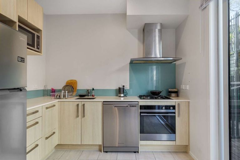 Photo of property in 36 Ceramic Lane, New Lynn, Auckland, 0600