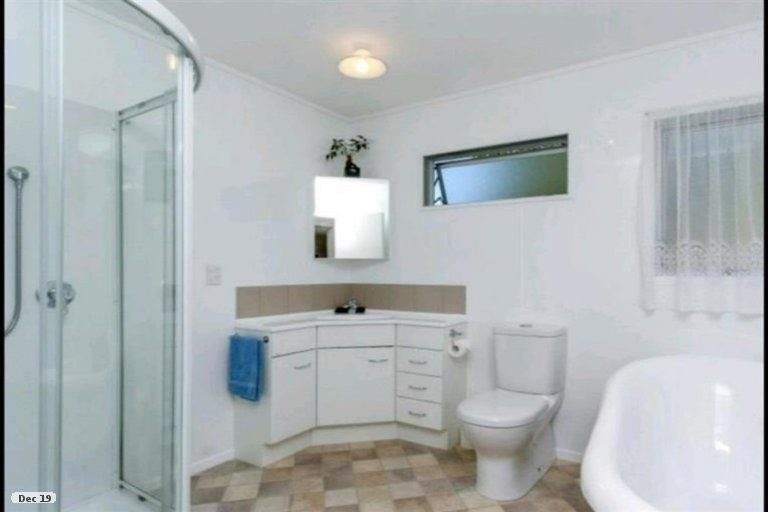 Photo of property in 6c Waterloo Place, Westown, New Plymouth, 4310