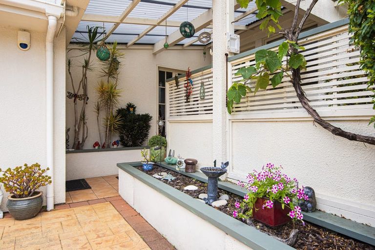 Photo of property in 74 Mains Avenue, Kensington, Whangarei, 0112