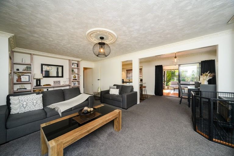 Photo of property in 3 Oak Crescent, Ashhurst, 4810