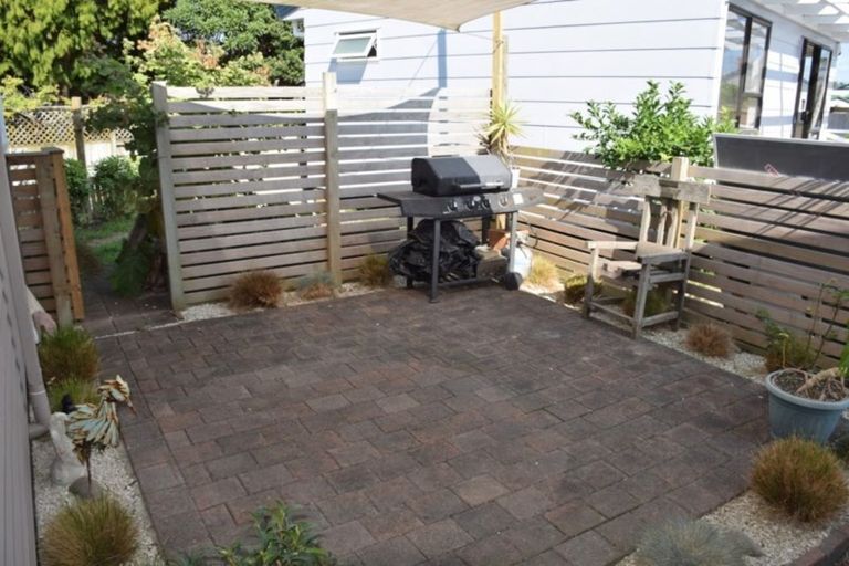 Photo of property in 24 Metcalfe Road, Ranui, Auckland, 0612