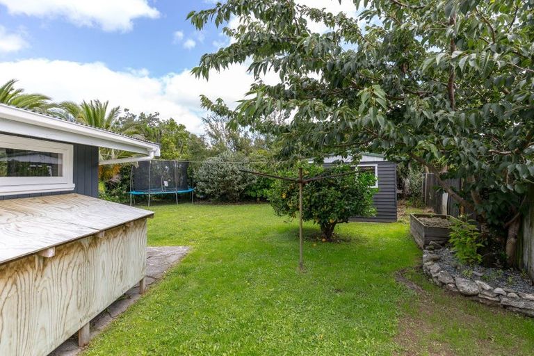 Photo of property in 118 Brandon Street, Featherston, 5710