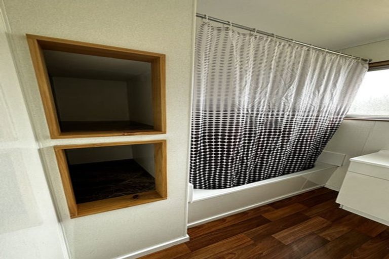 Photo of property in 1/163 View Road, Sunnyvale, Auckland, 0612