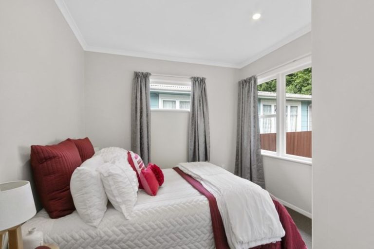 Photo of property in 22 Sunny Grove, Wainuiomata, Lower Hutt, 5014