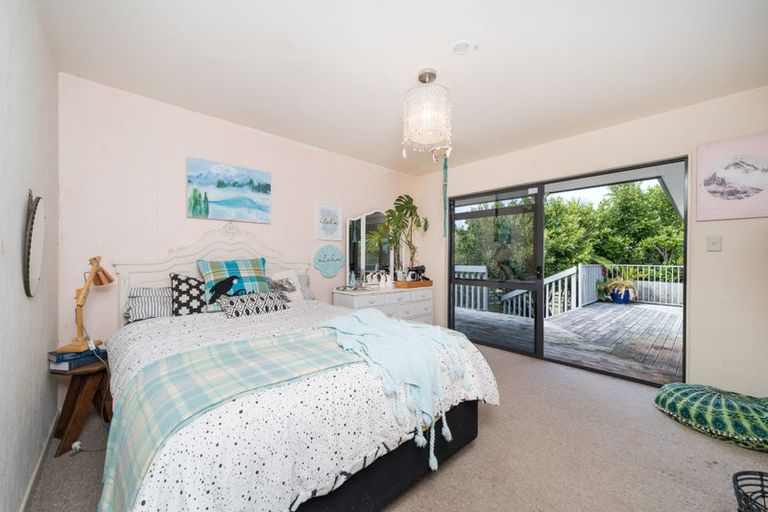 Photo of property in 49 Schnell Drive, Kelvin Grove, Palmerston North, 4414