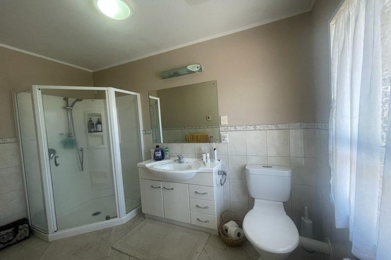 Photo of property in 7 Sanctuary Point, Sunnyhills, Auckland, 2010