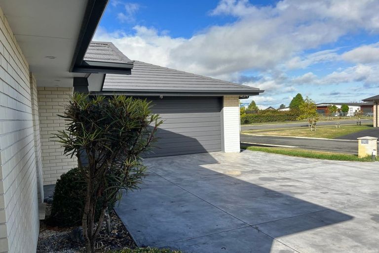 Photo of property in 2 James Caird Lane, Wigram, Christchurch, 8025