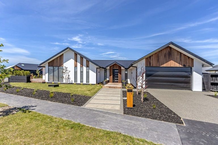 Photo of property in 15 Gisele Crescent, Halswell, Christchurch, 8025