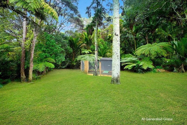 Photo of property in 169 Wairere Road, Waitakere, Henderson, 0782