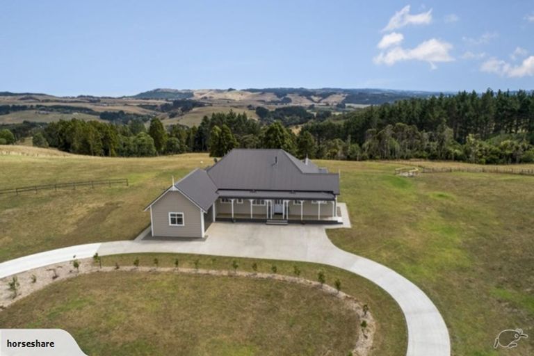 Photo of property in 361c Muriwai Valley Road, Muriwai, 0881