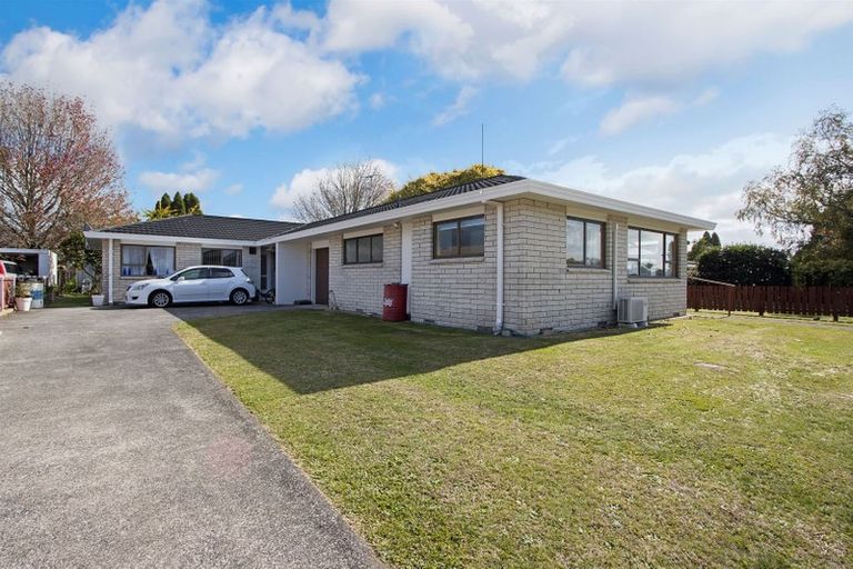 Photo of property in 25a Heron Crescent, Katikati, 3129