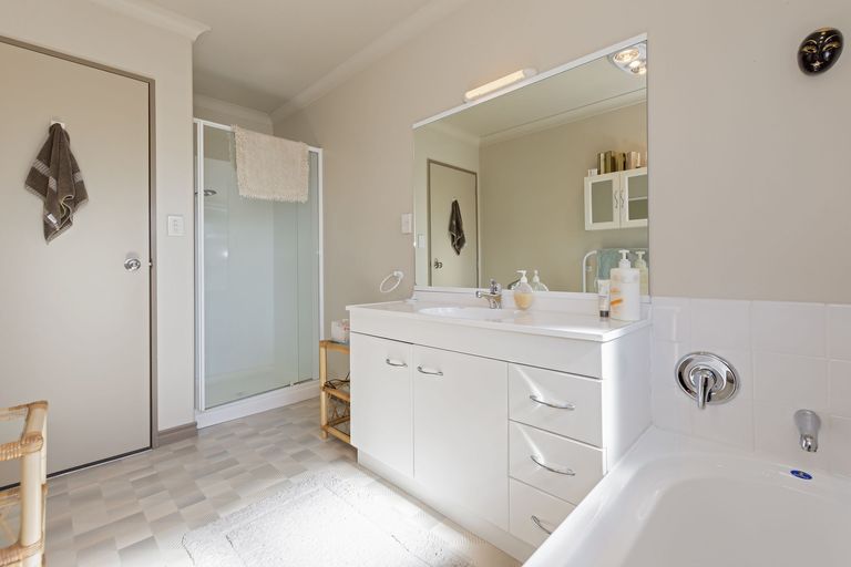 Photo of property in 10 Verona Way, Judea, Tauranga, 3110