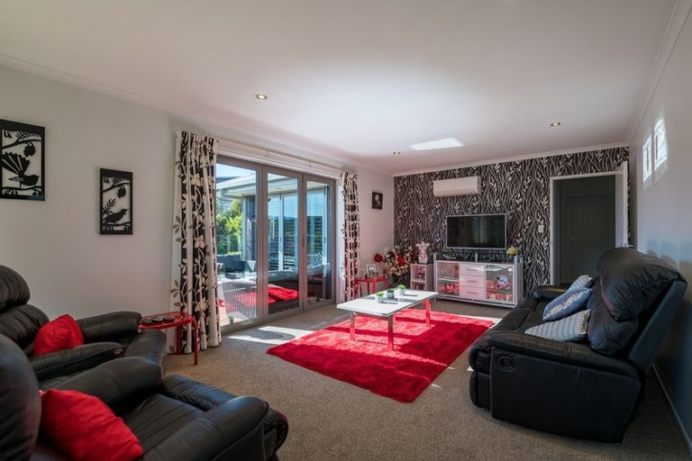 Photo of property in 3 Fantail Heights, Picton, 7220