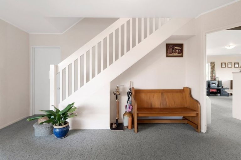 Photo of property in 14 Robinson Avenue, Holdens Bay, Rotorua, 3010