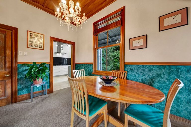 Photo of property in 7 Richmond Road, Brixton, New Plymouth, 4373