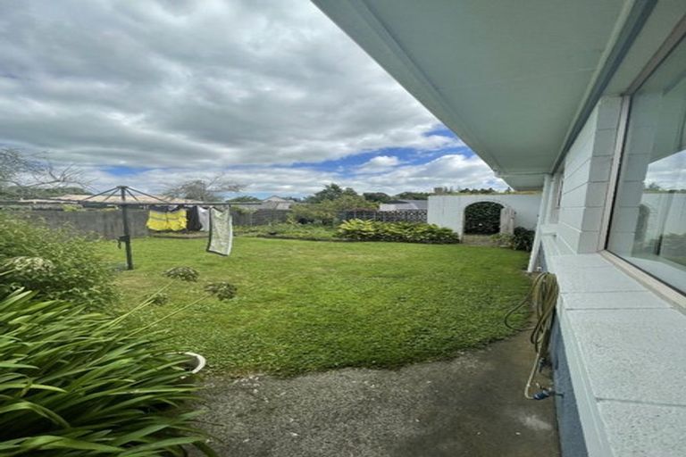 Photo of property in 15 Kauri Street, Inglewood, 4330