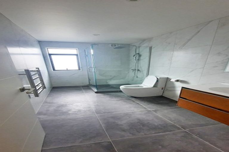 Photo of property in 1 Skua Road, Hobsonville, Auckland, 0616