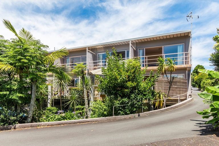 Photo of property in 3/6 Sarsfield Street, Herne Bay, Auckland, 1011