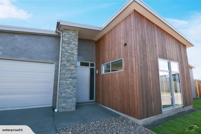 Photo of property in 7 Ardnave Lane, Broomfield, Christchurch, 8042