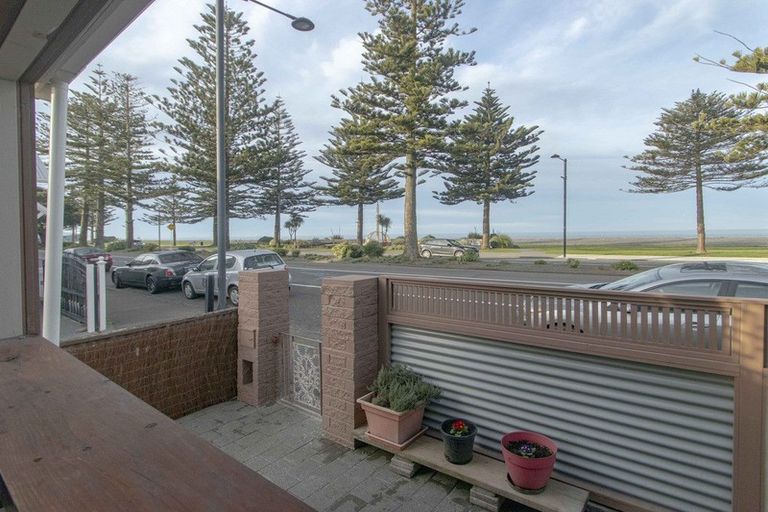 Photo of property in 575 Marine Parade, Napier South, Napier, 4110