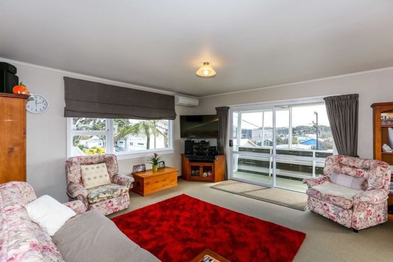 Photo of property in 3/53 Young Street, New Plymouth, 4310