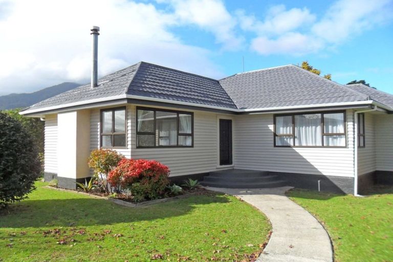 Photo of property in 1 Hanna Street, Te Aroha, 3320