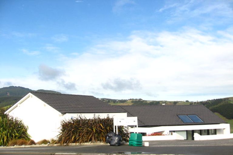 Photo of property in 64 Bengal Drive, Cashmere, Christchurch, 8022