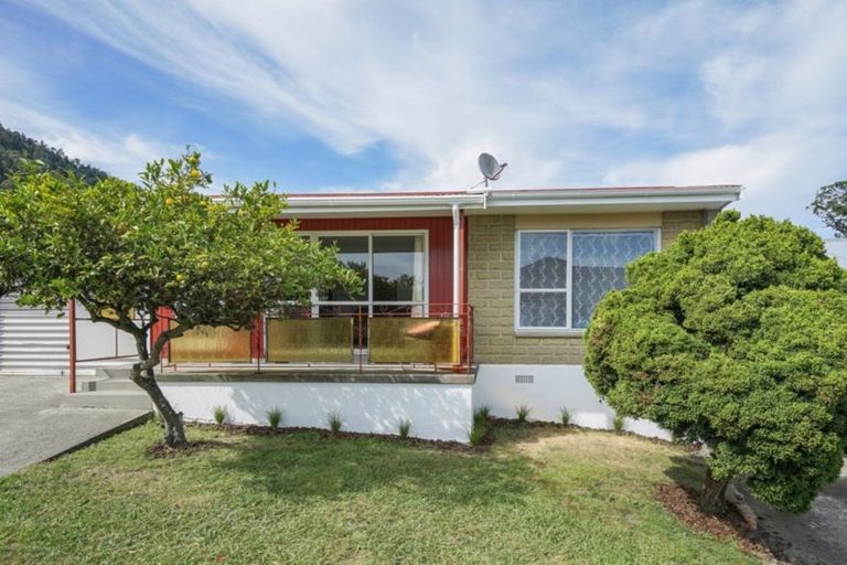 Photo of property in 2/169 Kawai Street South, Nelson South, Nelson, 7010