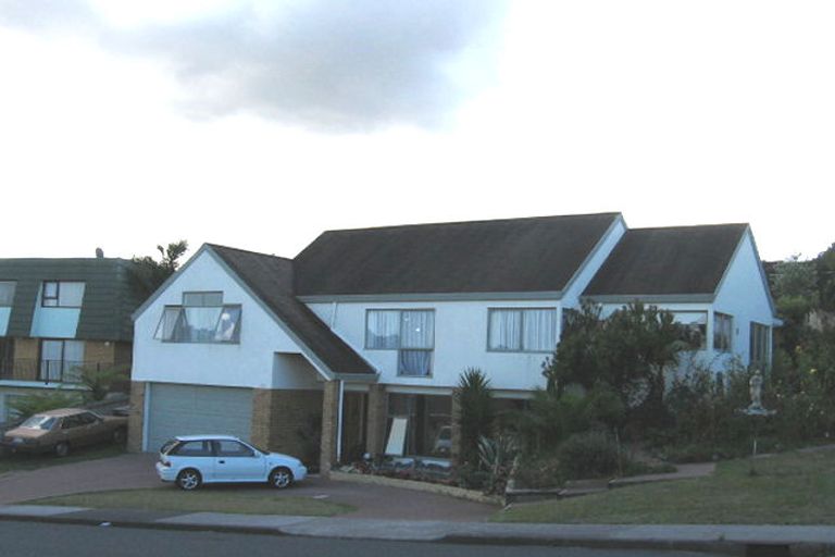 Photo of property in 175 Wiseley Road, West Harbour, Auckland, 0618