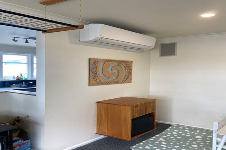 Photo of property in 71 Kettle Avenue, Awapuni, Palmerston North, 4412