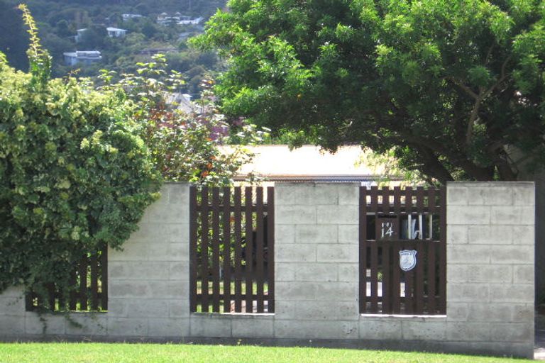 Photo of property in 2/14 Beechwood Road, Rothesay Bay, Auckland, 0630