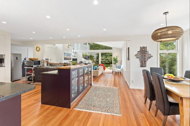 Photo of property in 102 Heke Street, Ngaio, Wellington, 6035