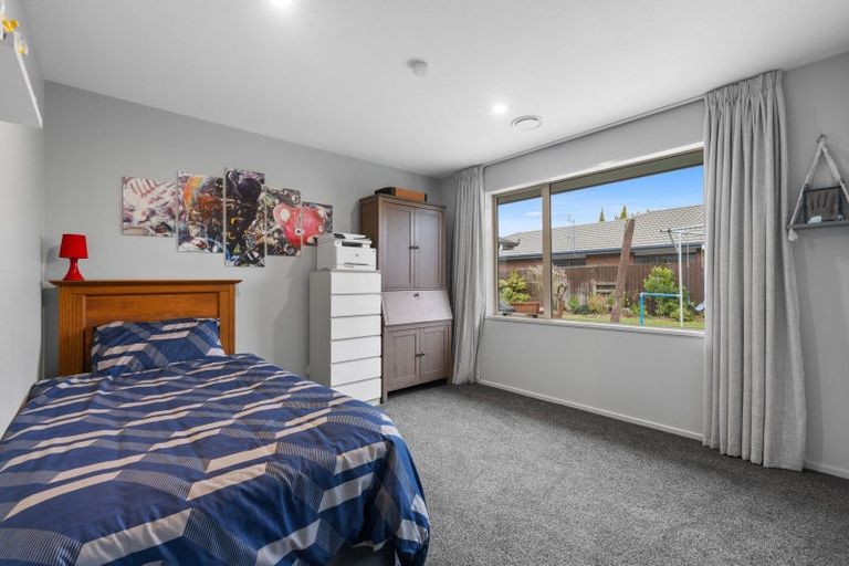 Photo of property in 44 Welsford Street, Woodend, 7610