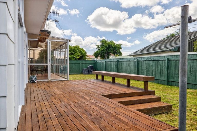 Photo of property in 4 Rhodes Drive, Kelvin Grove, Palmerston North, 4414