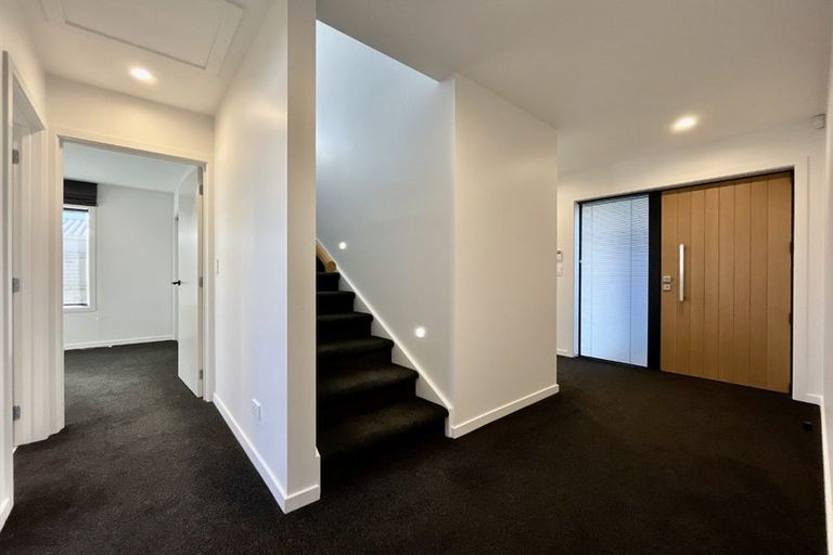 Photo of property in 2/4 Alvaston Drive, Halswell, Christchurch, 8025