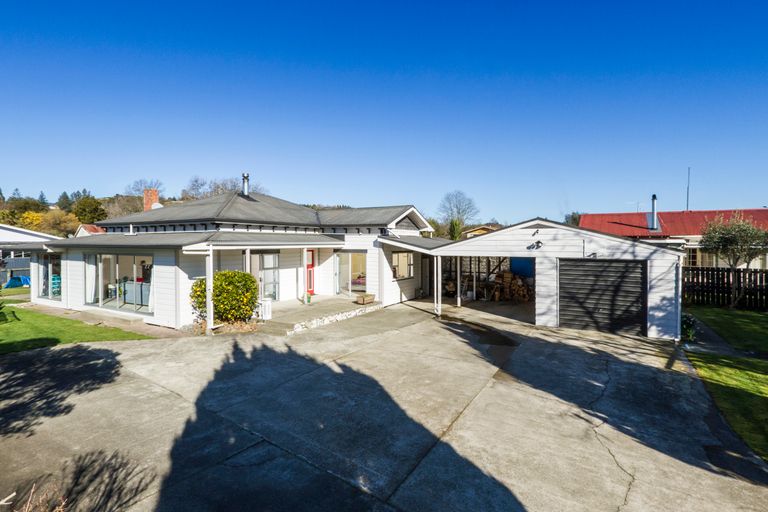 Photo of property in 84 Whitby Road, Wakefield, 7025