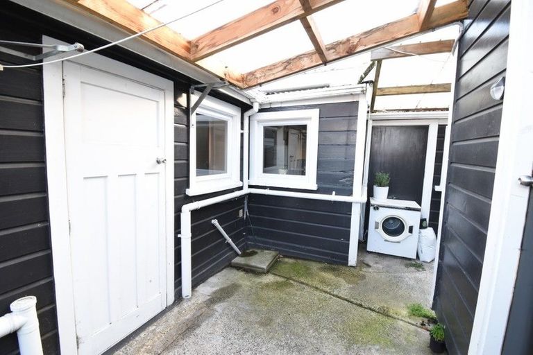 Photo of property in 16 Titan Street, North Dunedin, Dunedin, 9016