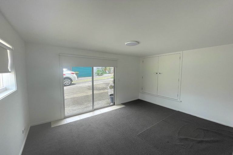 Photo of property in 2/2 Pine Terrace, Howick, Auckland, 2014