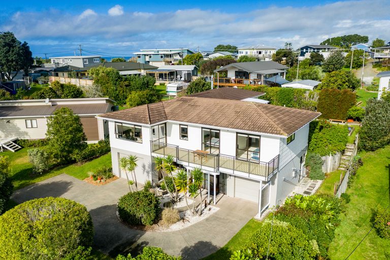 Photo of property in 6 Awatea Street, Mangawhai Heads, Mangawhai, 0505