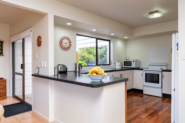 Photo of property in 6 Awatea Street, Mangawhai Heads, Mangawhai, 0505