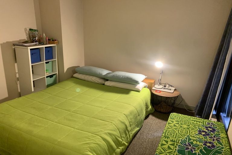 Photo of property in Gerondis Bldg Apartments, 211/60 Willis Street, Wellington Central, Wellington, 6011