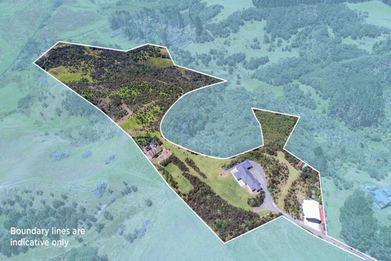 Photo of property in 103 Mcleod Road, South Head, Helensville, 0874