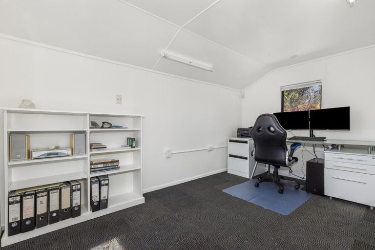 Photo of property in 6 Mariners Way, Whitby, Porirua, 5024