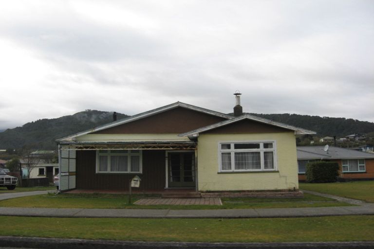Photo of property in 20 Mcgowan Street, Runanga, 7803