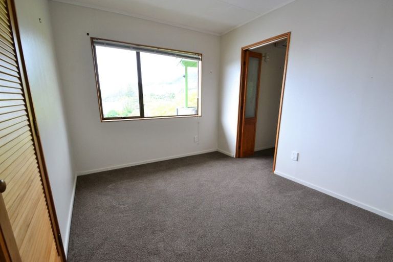 Photo of property in 19 Paremata Street, Atawhai, Nelson, 7010