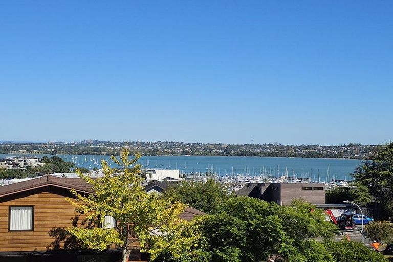 Photo of property in 14 Icarus Place, Half Moon Bay, Auckland, 2012